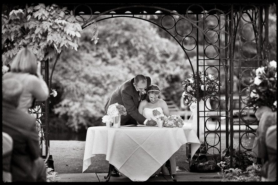 Monkey Island Wedding Photography in Berkshire