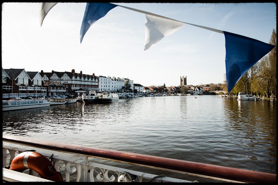 Reportage Wedding Photographer Henley