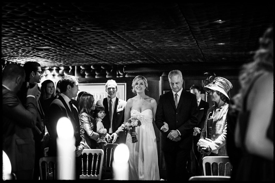 Oxfordshire Wedding Photojournalist