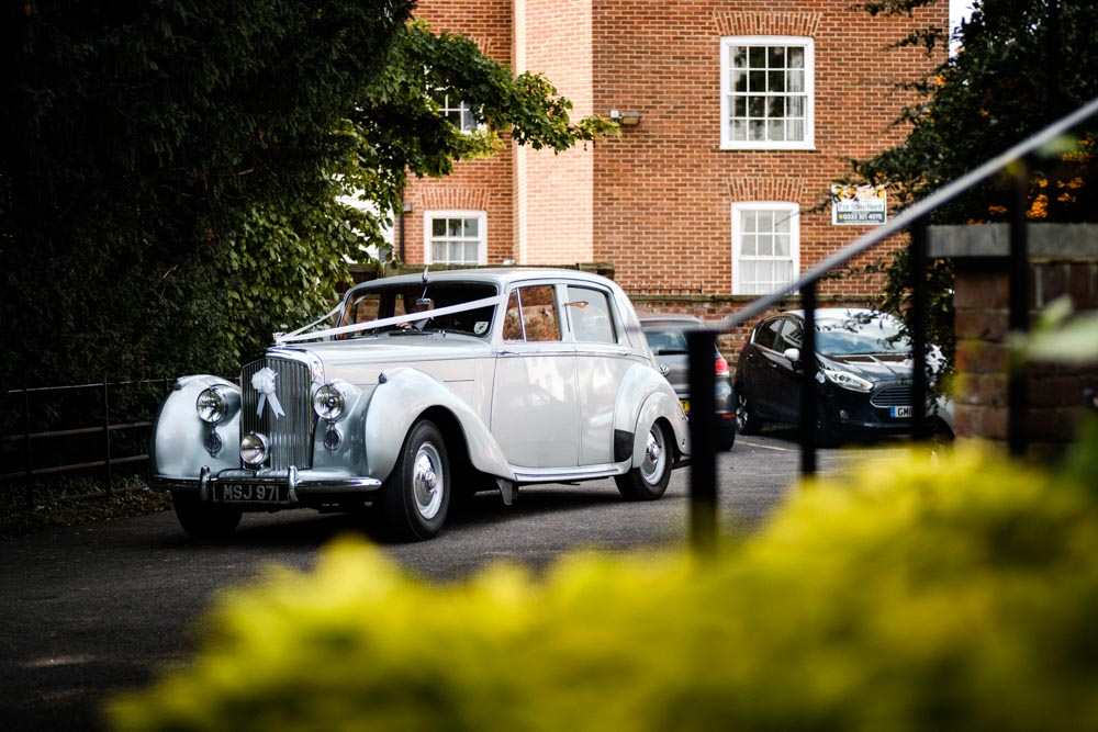 Wedding car arrives at Canterbury Register Office